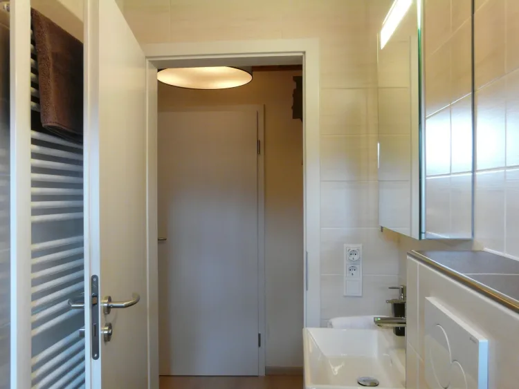 Einzelzimmer A Badezimmer F2-1 ORG